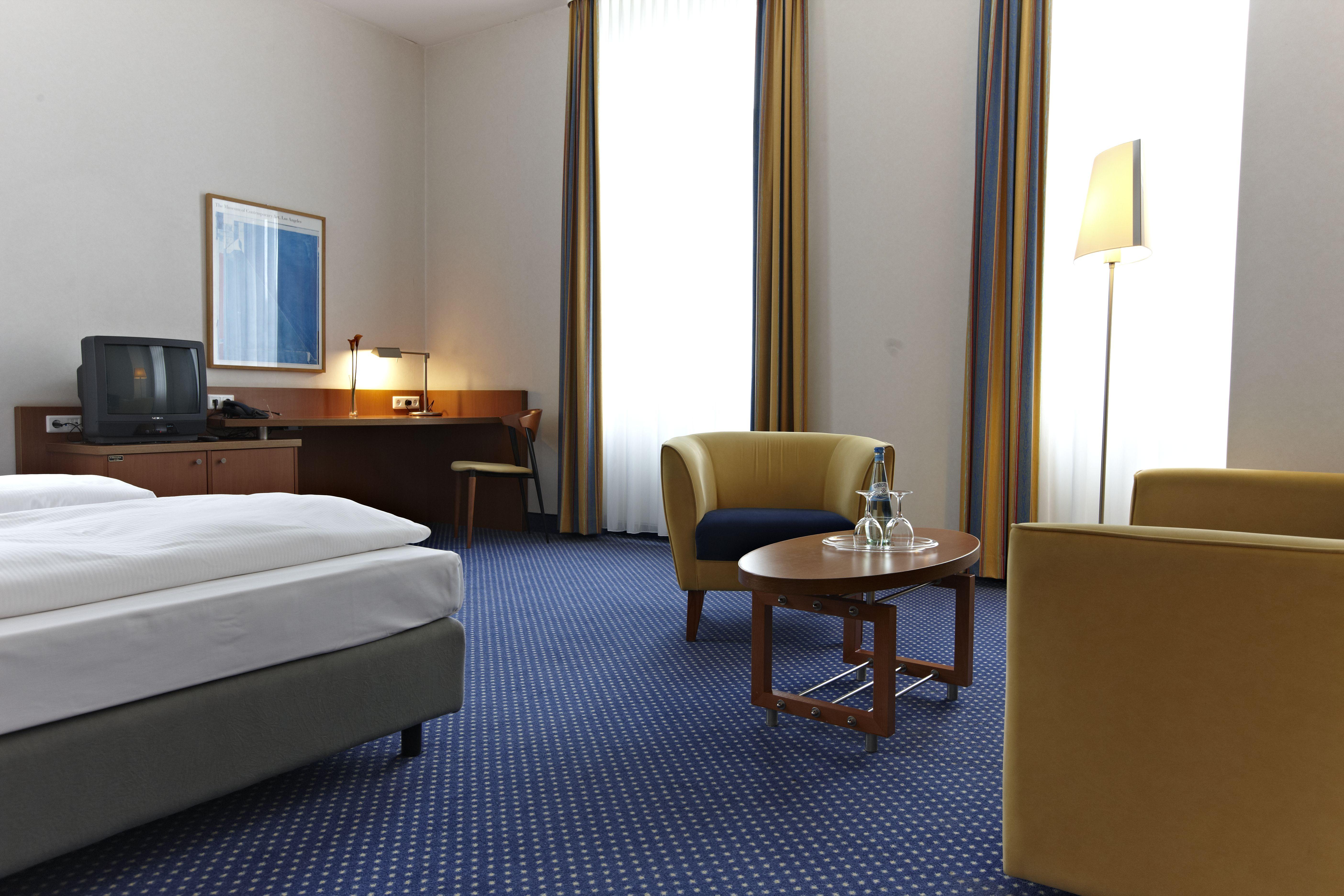 Vienna House By Wyndham Baltic Stralsund Hotel Екстериор снимка